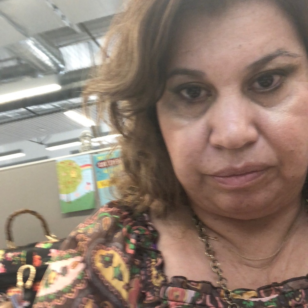 Meet your Posher, Rosana